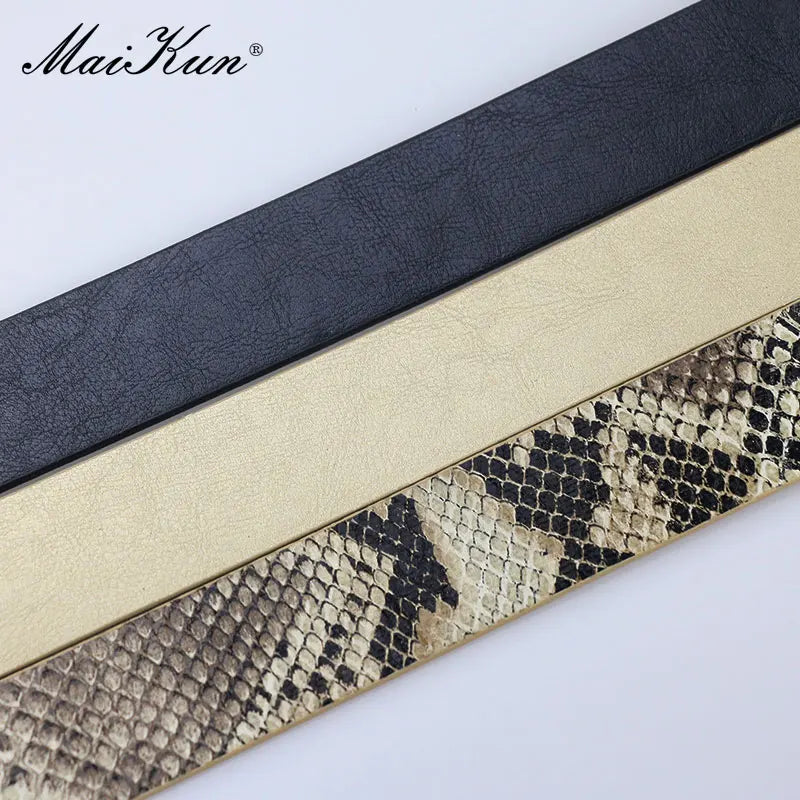 Snake Buckle Belt with Faux Python Print and Elegant Design for Women