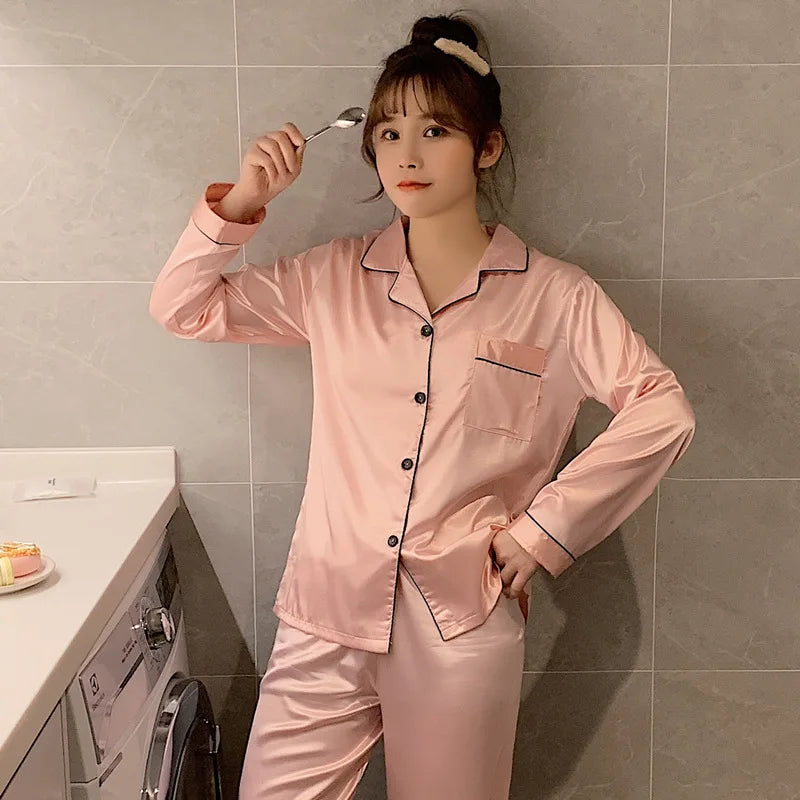 Unisex Silk Pajama Set with Long Sleeves and Button-Down Top for Luxurious Sleepwear