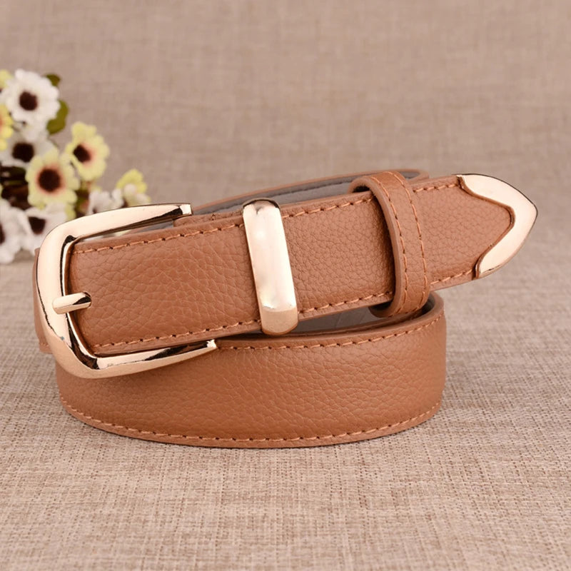 Elegant Genuine Leather Belt with Gold-Tone Western-Style Buckle for Women