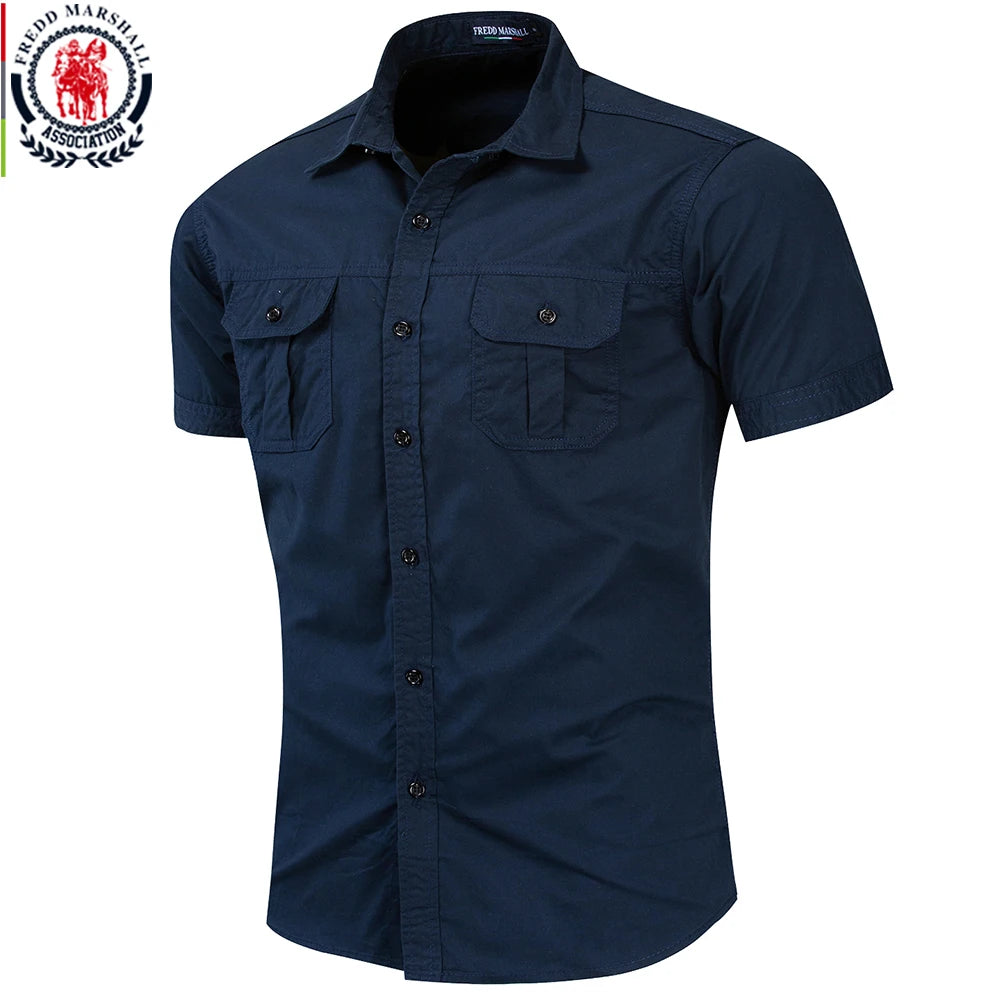 Men's Short-Sleeve Button-Up Shirt with Double Chest Pockets and Classic Military-Inspired Design