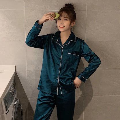 Unisex Silk Pajama Set with Long Sleeves and Button-Down Top for Luxurious Sleepwear