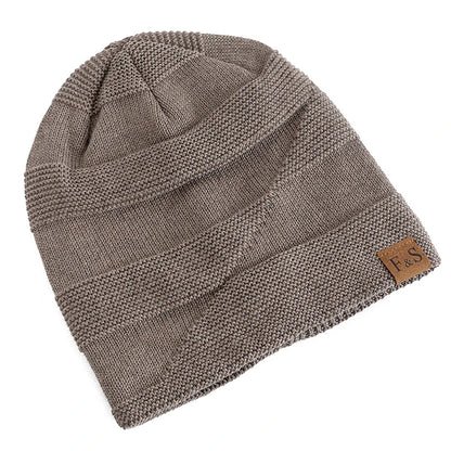 Cozy Knit Beanie with Soft Fleece Lining for Extra Warmth and Comfort