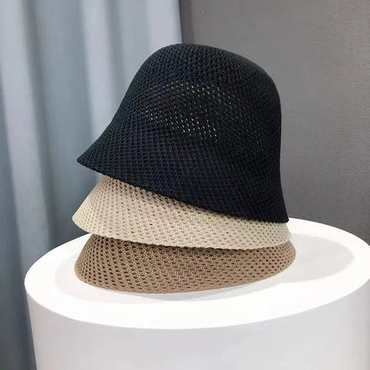 Breathable Knitted Bucket Hat with Dual-Tone Design for Stylish Summer Wear and Sun Protection