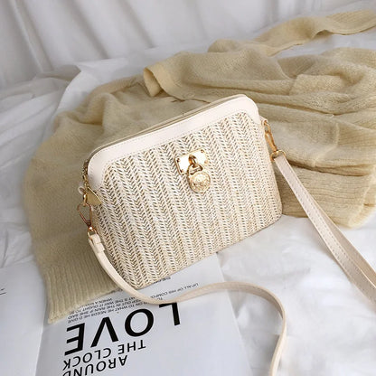 Chic Baguette Shoulder Bag with Woven Texture and Secure Lock Closure for Stylish and Versatile Use