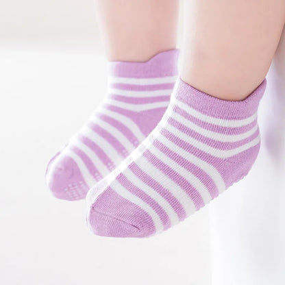 6 Pairs of Anti-Slip Striped Socks for Babies and Toddlers, Ideal for Indoor and Outdoor Activities