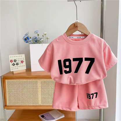 Casual Summer T-shirt and Shorts Set with 1977 Print for Boys and Girls