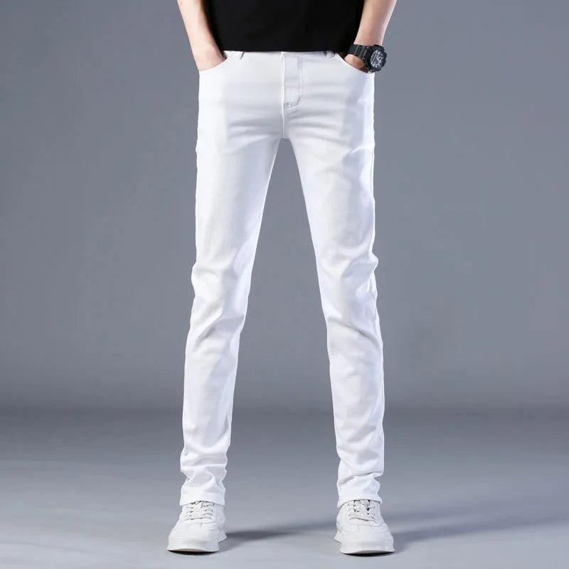 Slim-Fit Stretch Denim Jeans for Men with Mid-Rise Waist and Classic Five-Pocket Design