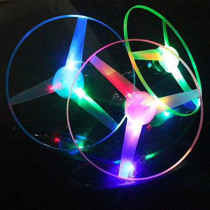 Hand-Powered LED Light-Up Flying Saucer Toy, Interactive Spinning Disc with Glowing Lights, Fun Outdoor and Indoor Play for Kids and Adults, Easy to Launch and Soar High in the Dark, Ideal for Nighttime Activities and Parties