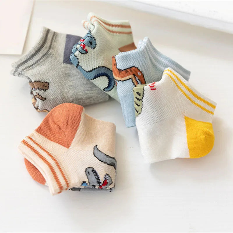 Fun Dinosaur Patterned Ankle Socks for Kids, Soft and Comfortable Pack of Five