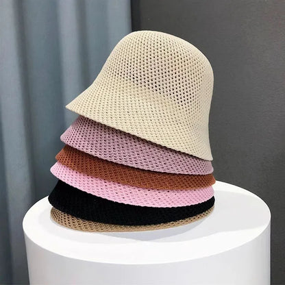 Breathable Knitted Bucket Hat with Dual-Tone Design for Stylish Summer Wear and Sun Protection