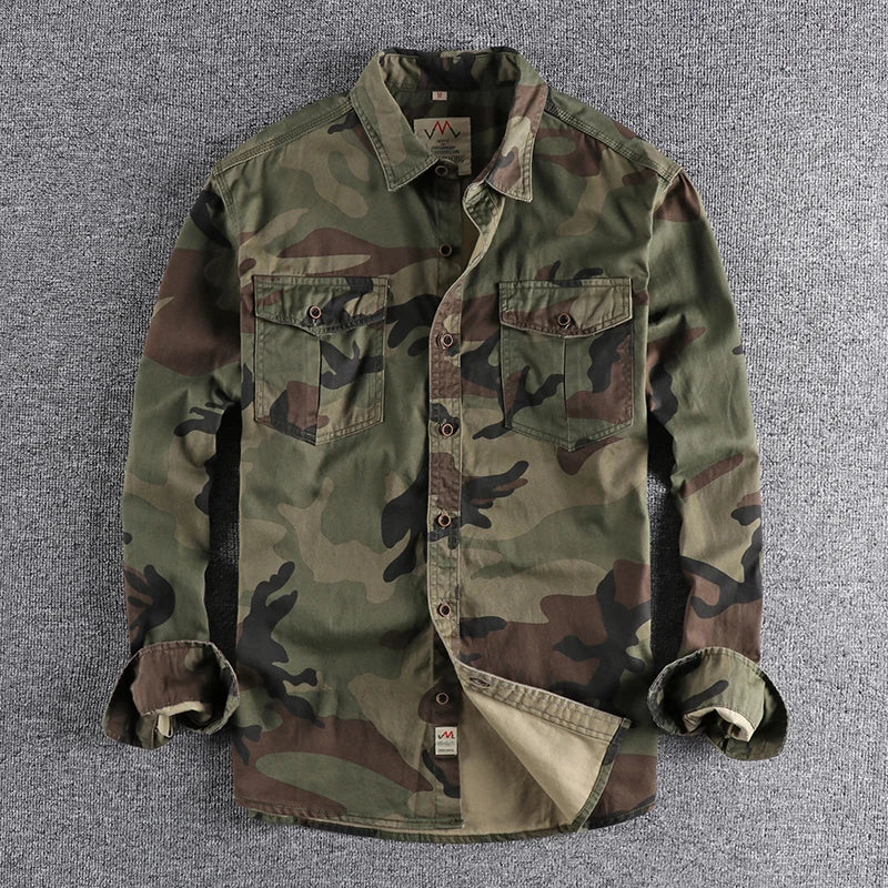 Men's Long-Sleeve Camouflage Button-Up Shirt with Dual Chest Pockets, Perfect for Outdoor Activities and Casual Wear