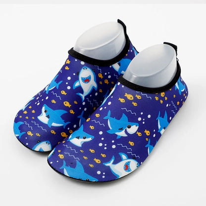 Adorable and Comfortable Kids' Water Shoes with Vibrant Cartoon Prints, Quick-Dry Fabric, and Non-Slip Soles for Beach, Pool, and Outdoor Fun