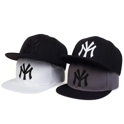 Embroidered Flat Brim Snapback Cap with Bold NY Logo for Trendy Streetwear Style