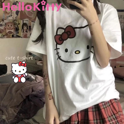 Cute Oversized T-Shirt with Adorable Cat Face Print for Casual Wear