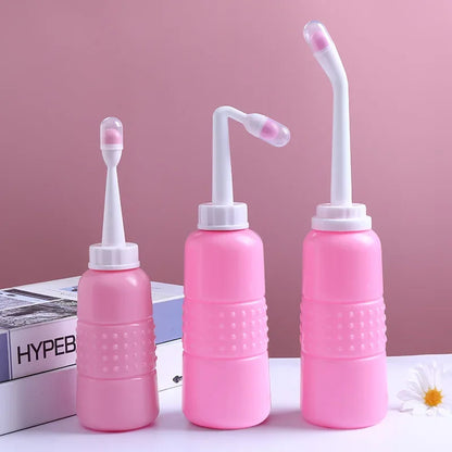 Baby Nasal Irrigation Bottle with Soft Nozzle and Gentle Flow Design, Ideal for Effective Sinus Cleaning and Relief from Nasal Congestion