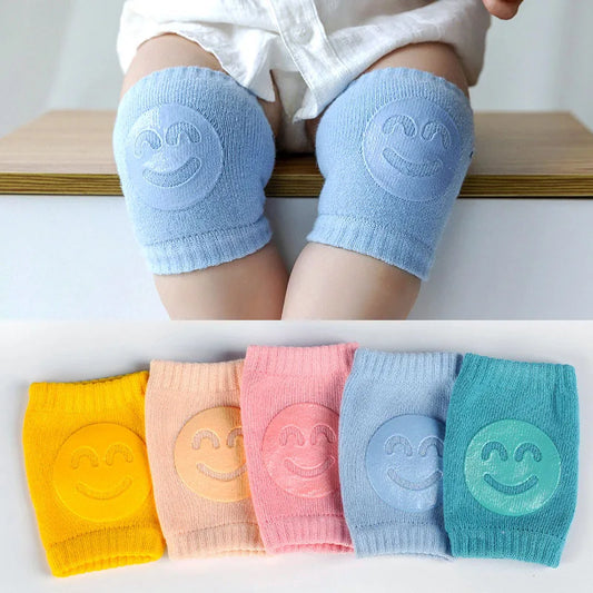 Baby Knee Pads with Smiley Face Design, Soft and Stretchable Cotton, Anti-Slip Crawling Protector, Comfortable and Safe for Infants' Knees, Set of Five Pairs