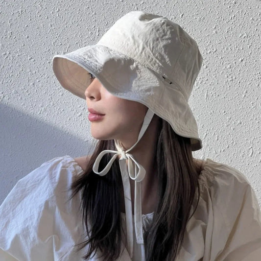 Chic Wide-Brim Bucket Hat with Adjustable Drawstring and Lightweight Design