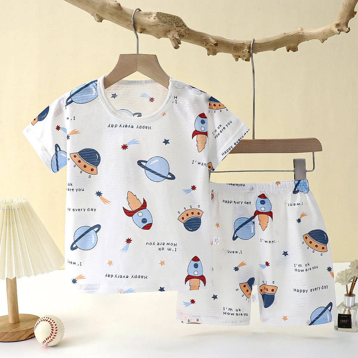 Space Adventure Kids' Pajama Set – Comfortable and Fun Sleepwear with Rocket and Planet Prints