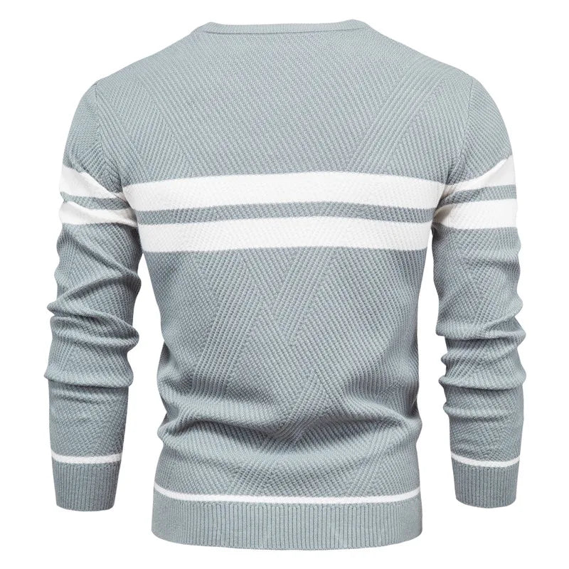 Men's Crew Neck Sweater with Bold Striped Design and Textured Knit Pattern, Featuring Ribbed Cuffs and Hem for a Casual and Comfortable Look