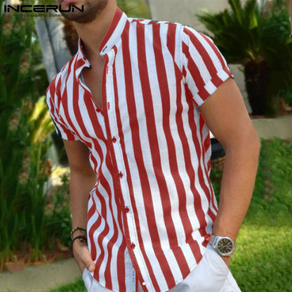 "Men's Short-Sleeve Striped Button-Up Shirt with Stand Collar and Slim-Fit Design"