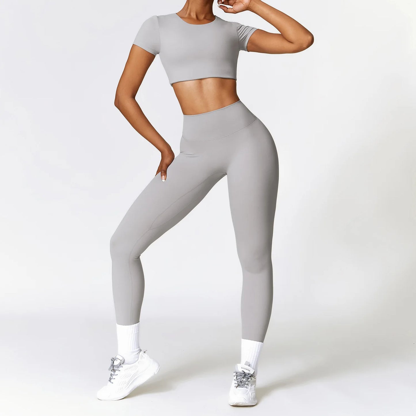 Women's Long-Sleeve Seamless Yoga Set with High-Waisted Leggings for Workout and Fitness