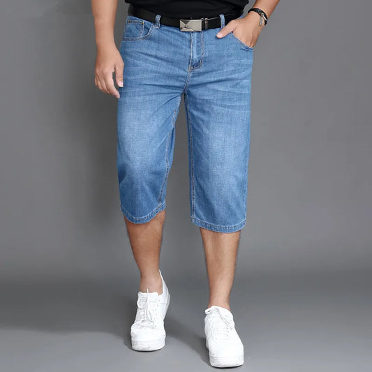 Men's Casual Knee-Length Denim Shorts with Straight Fit and Mid-Rise Waist