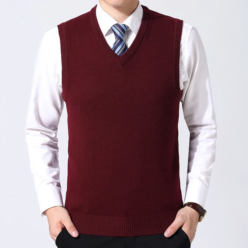 Men's V-Neck Sleeveless Knit Sweater Vest with Ribbed Hem and Tailored Fit for Layering