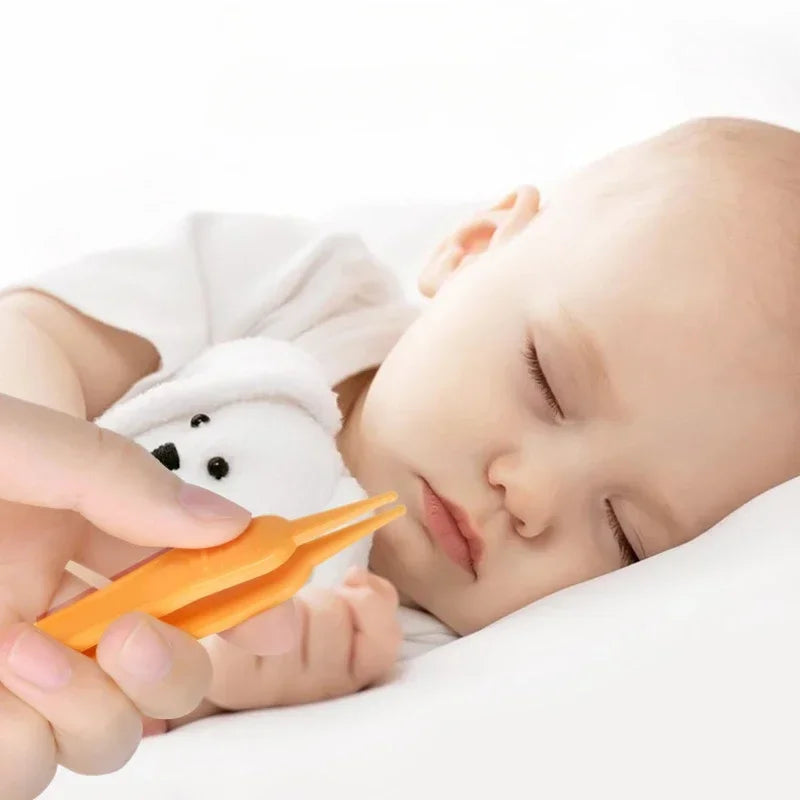 Gentle Baby Nose Cleaner with Safety Rounded Tips and Protective Covers - Set of 5.